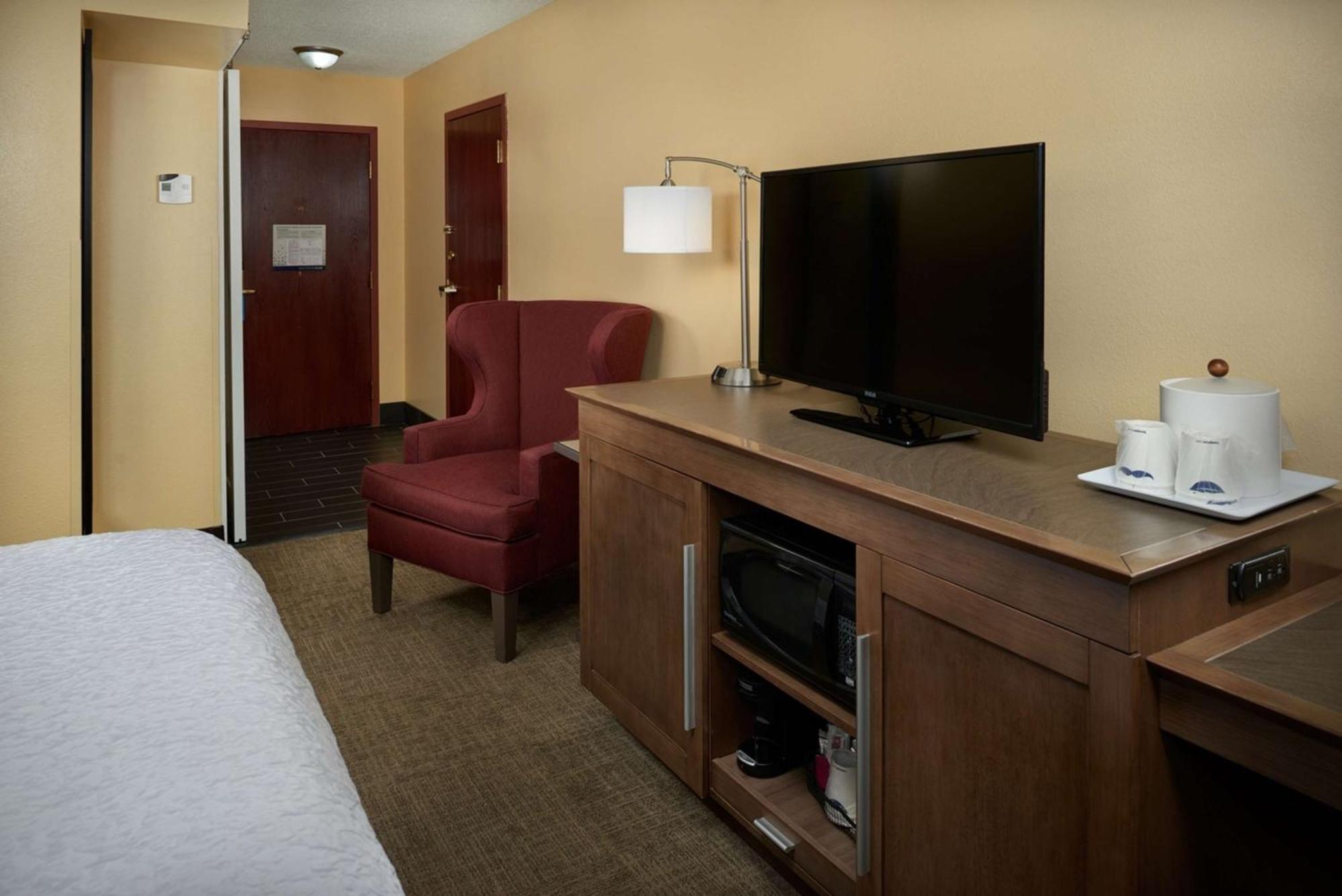 Hampton Inn שלביוויל מראה חיצוני תמונה
