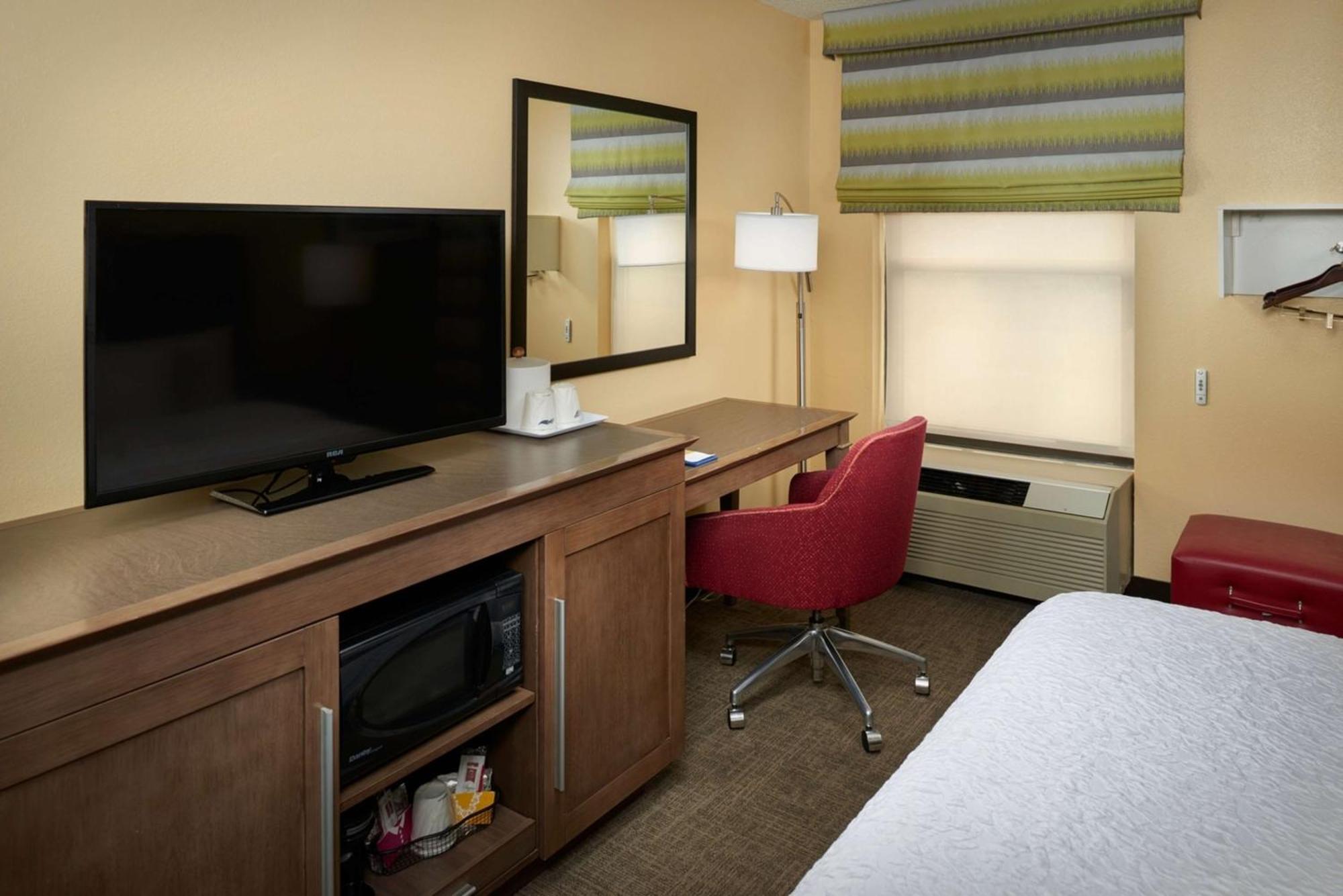 Hampton Inn שלביוויל מראה חיצוני תמונה